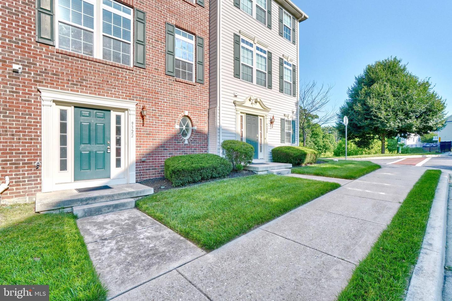Photo 2 of 38 of 9322 Paragon Way #36 townhome