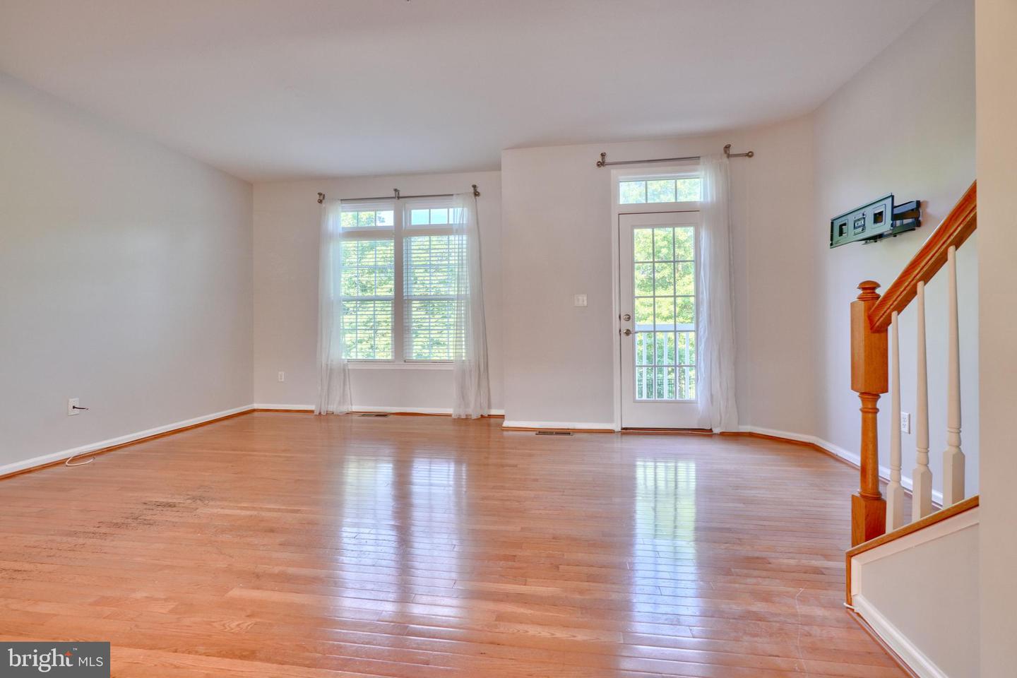 Photo 8 of 38 of 9322 Paragon Way #36 townhome