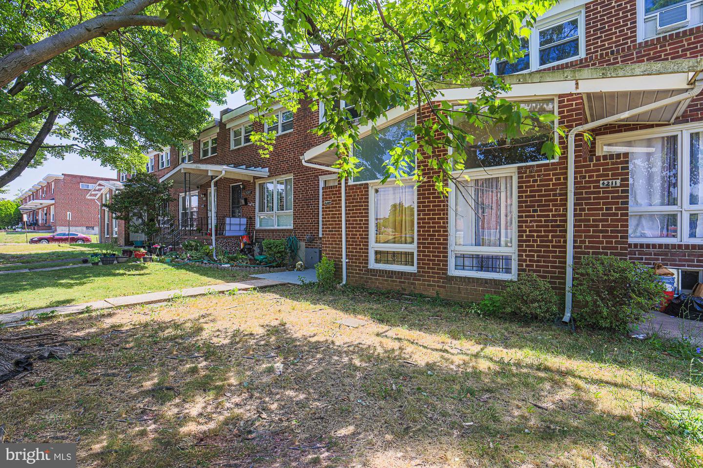Photo 4 of 47 of 4209 Crest Heights Rd townhome
