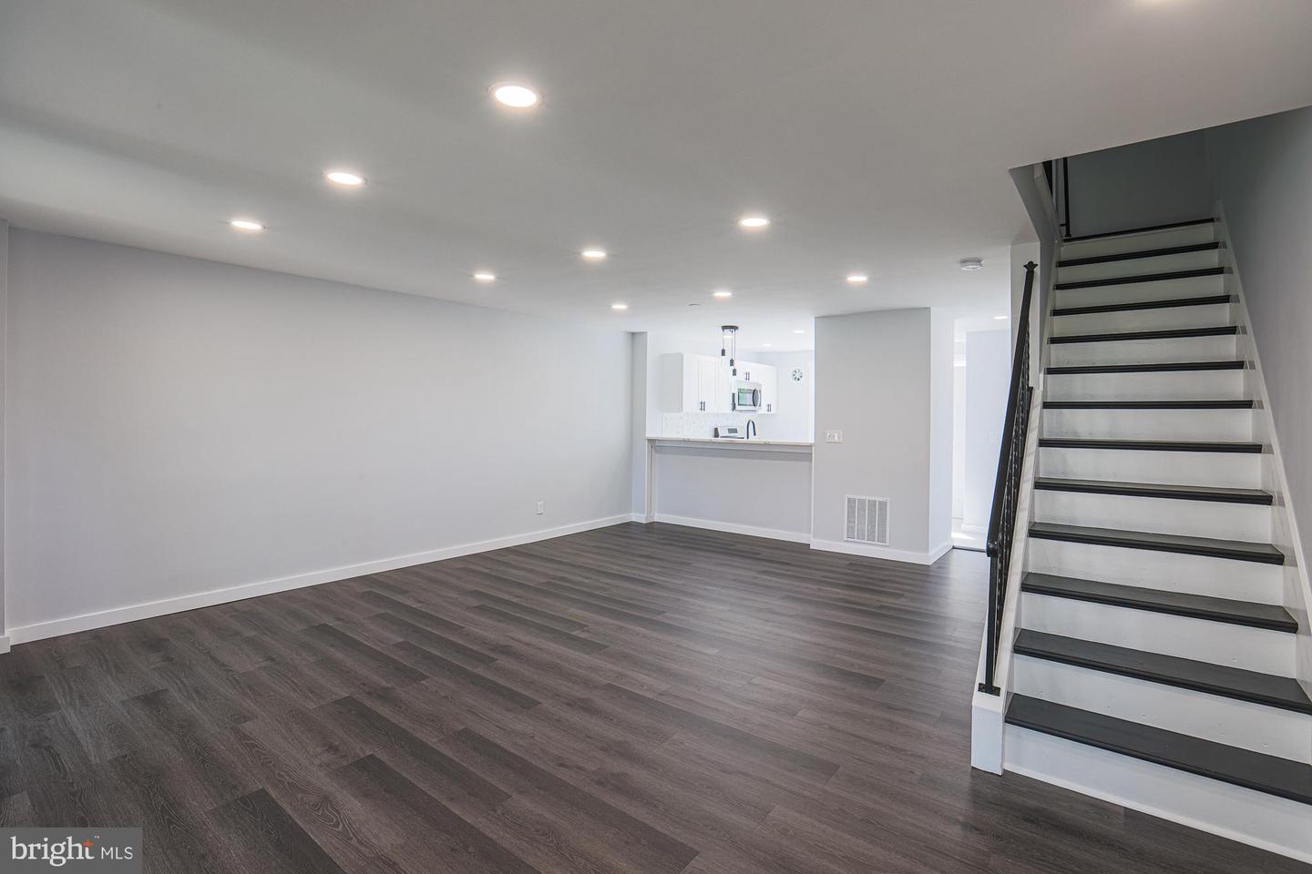 Photo 6 of 47 of 4209 Crest Heights Rd townhome