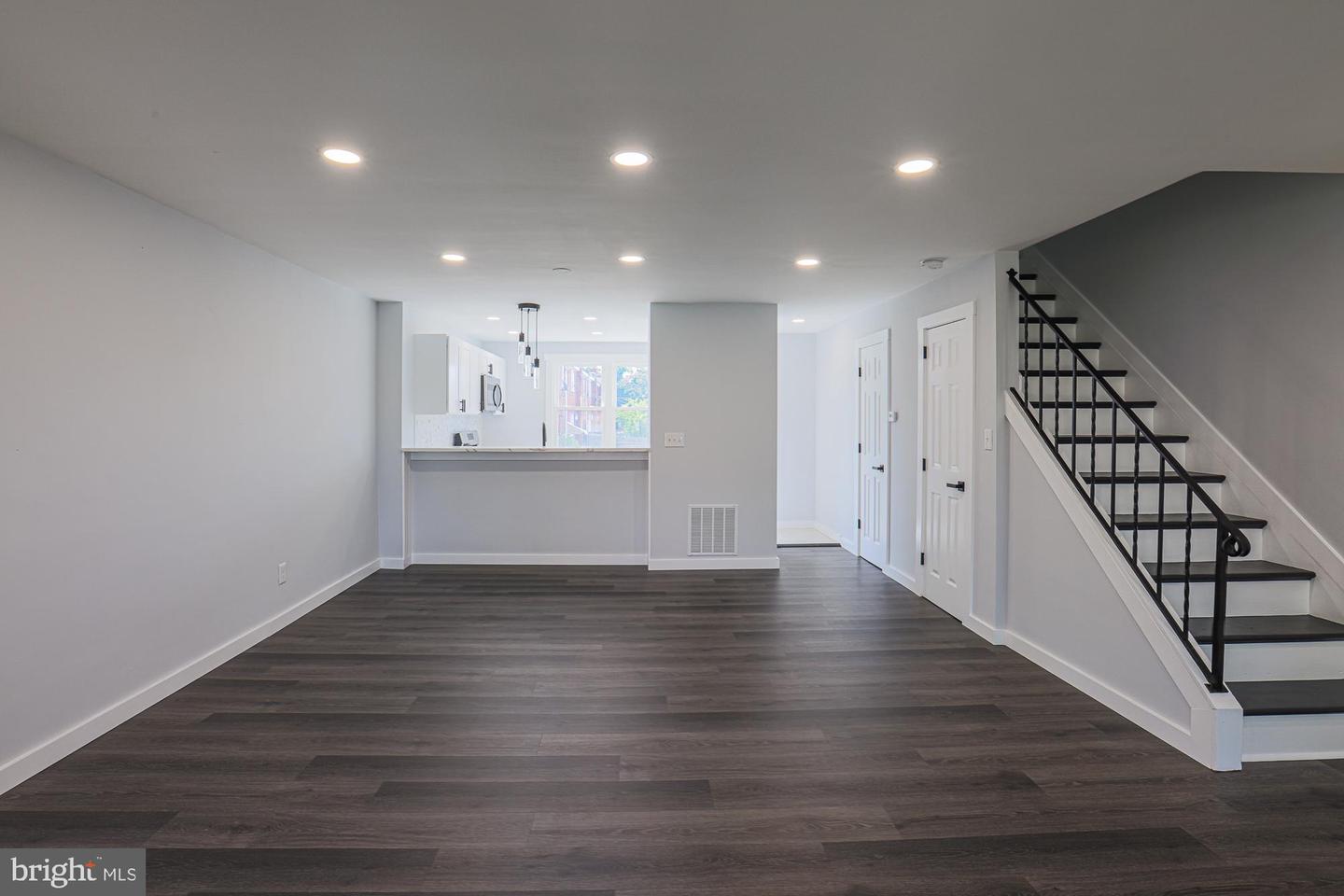 Photo 7 of 47 of 4209 Crest Heights Rd townhome