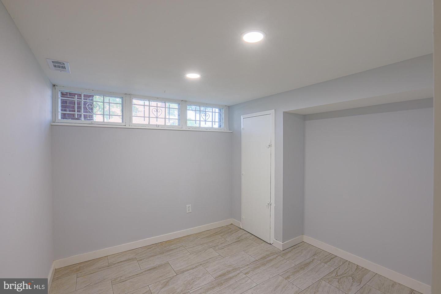 Photo 38 of 47 of 4209 Crest Heights Rd townhome
