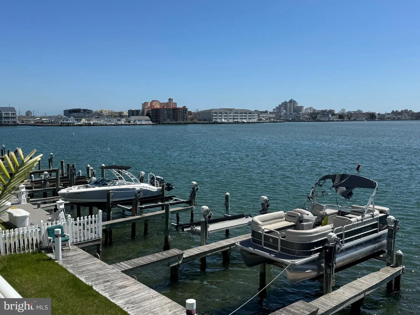 421 Bayshore Drive Unit 202