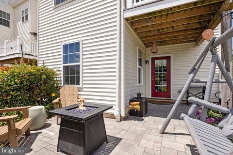 Townhouse in Warrington PA 2200 Matts WAY 40.jpg