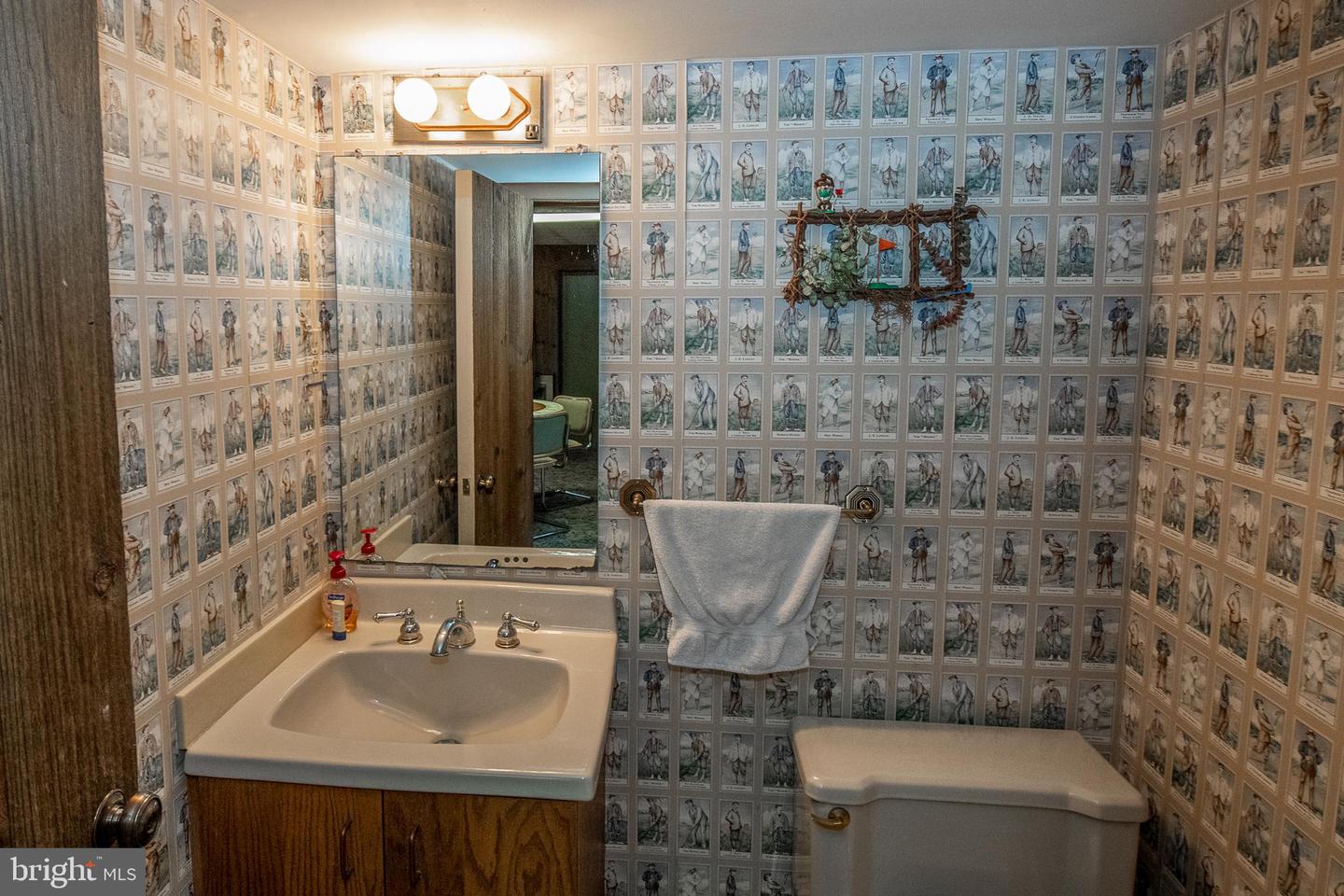 Photo 29 of 67 of 262 Clayhor Ave house