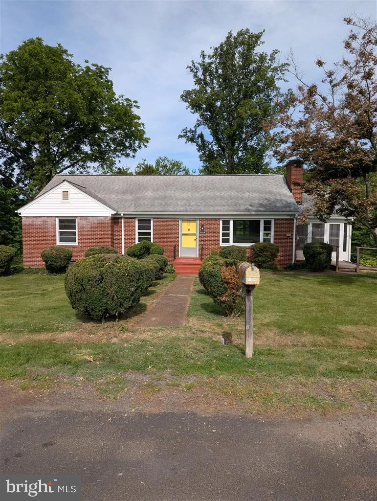 11504 Knolls Road