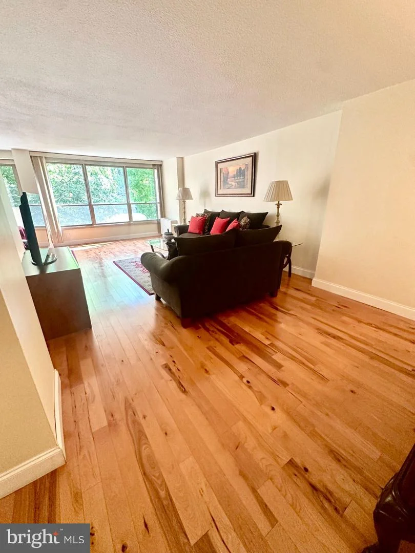1001 City Avenue Unit EC204