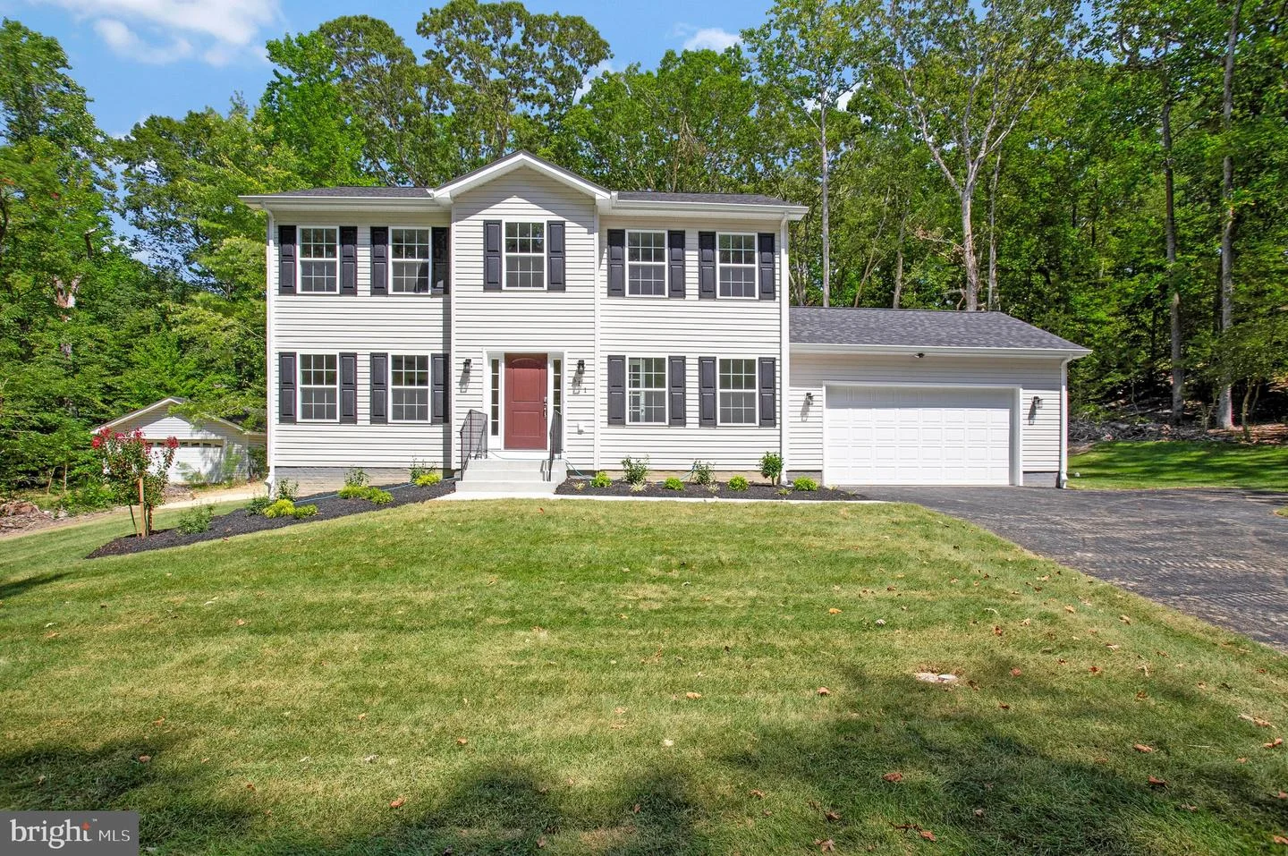 8 E Poplar Lane
