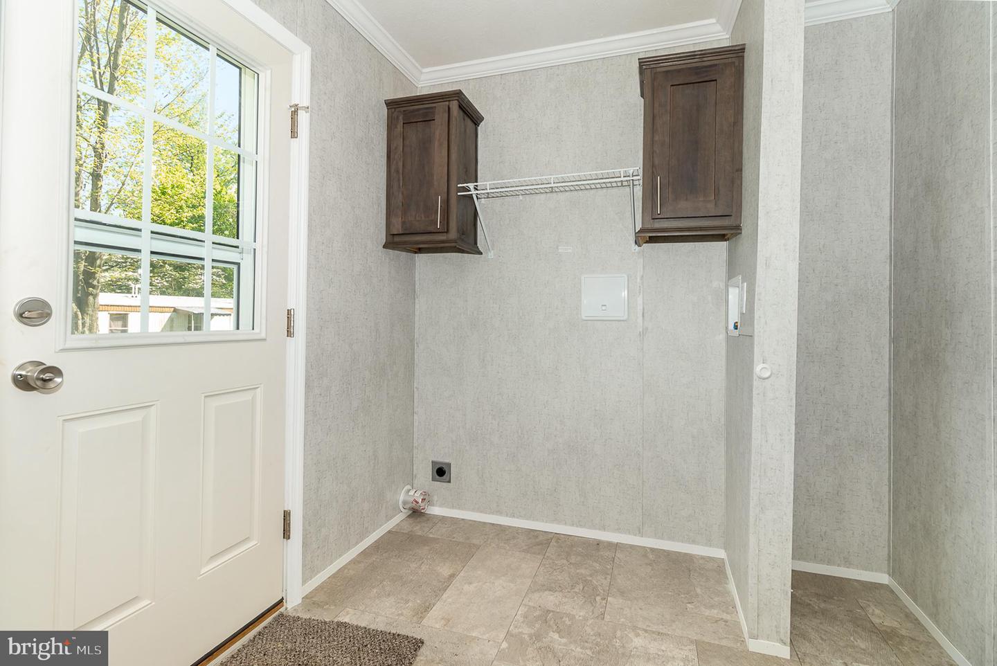 Photo 9 of 15 of 53 Meadowview Dr mobile home