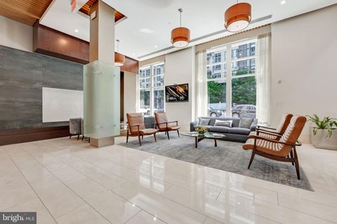 Condominium in Washington DC 1025 1st STREET 17.jpg