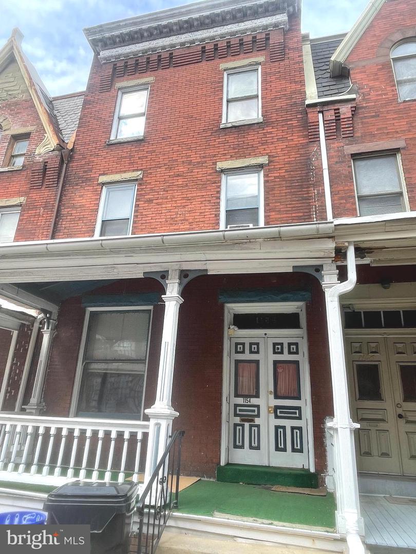 Photo 1 of 12 of 1154 Mulberry St townhome