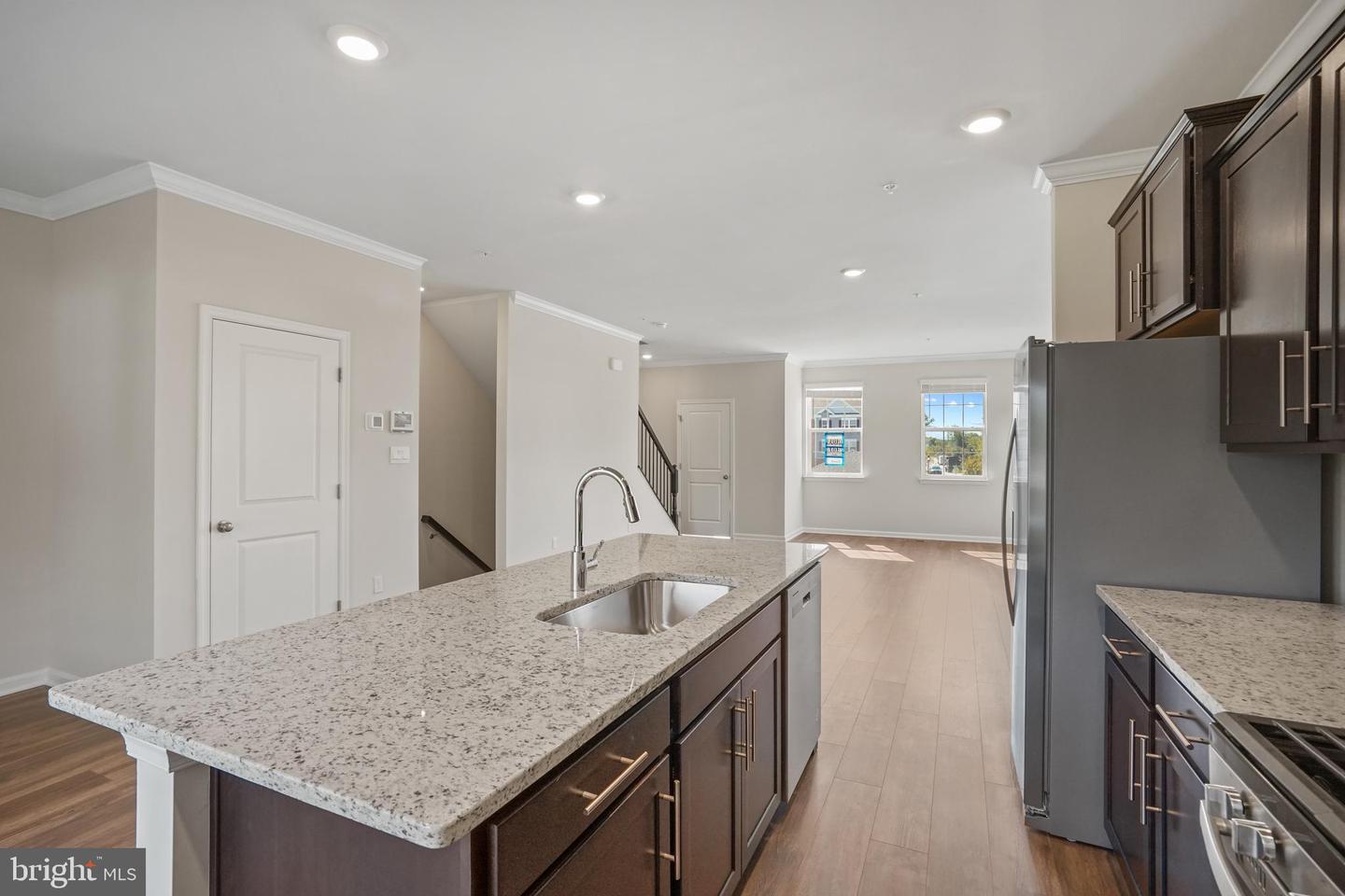 Photo 19 of 38 of 7524 Daybreak Dr townhome