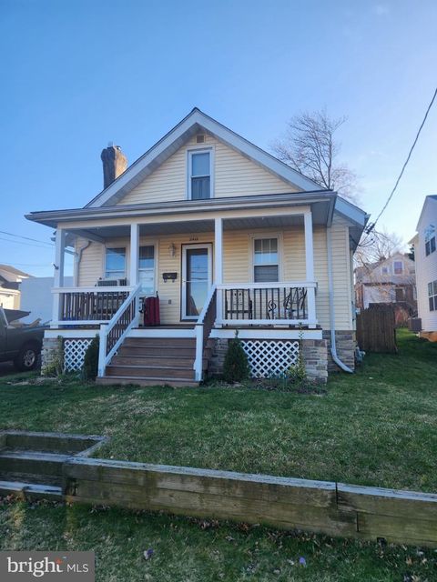 Single Family Residence in Abington PA 2412 Brookdale AVENUE.jpg