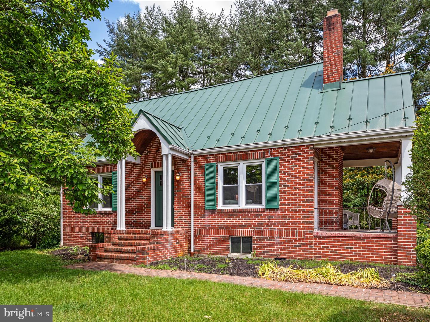 View Berkeley Springs, WV 25411 house