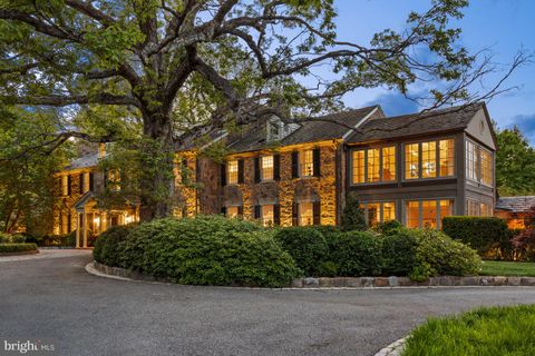 Single Family Residence in McLean VA 1288 Ballantrae Farm DRIVE.jpg