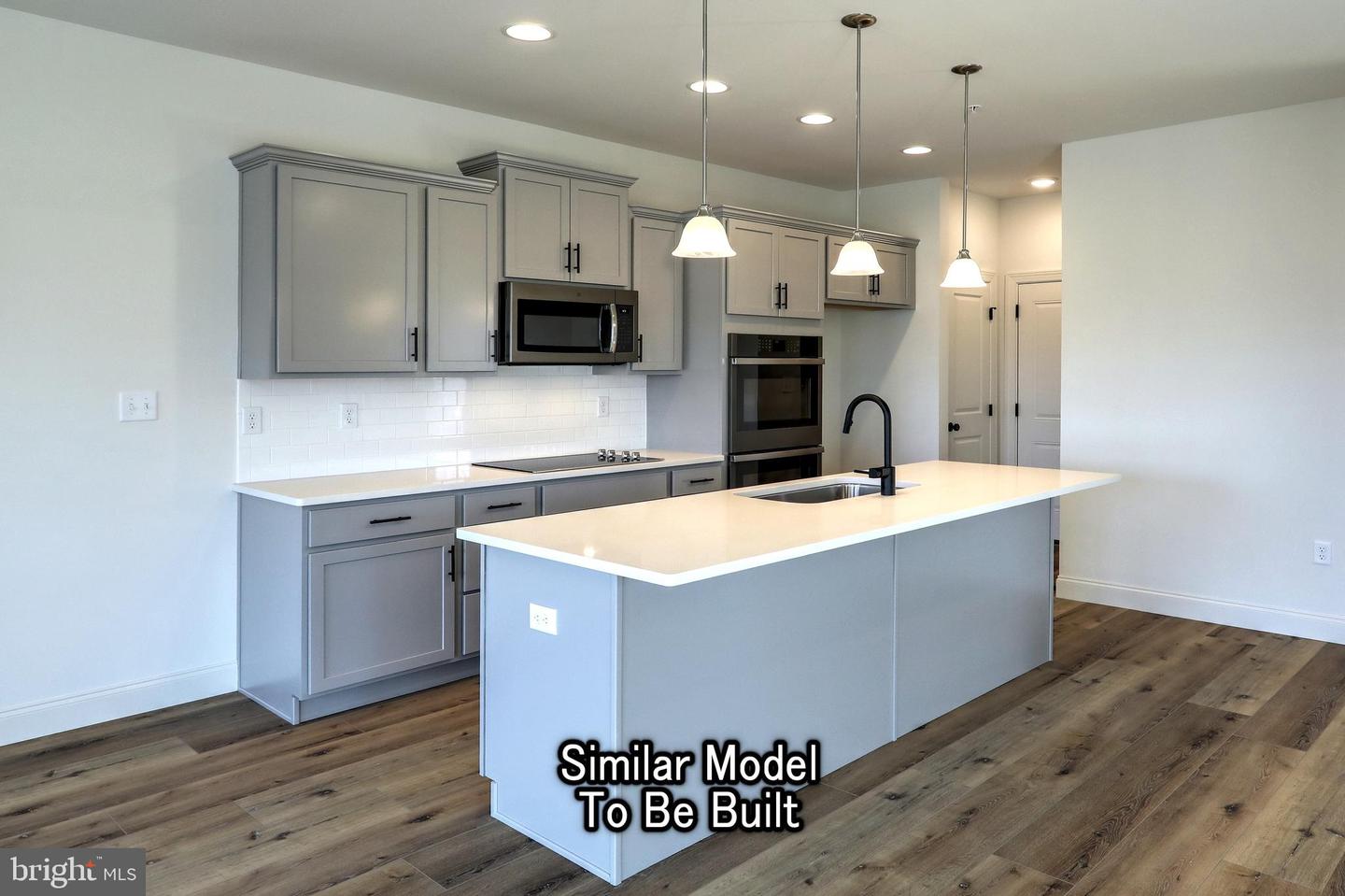 Photo 7 of 32 of 136 Emma Cir townhome