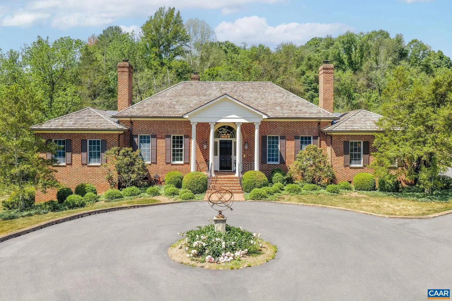 935 Garth Rd Rd