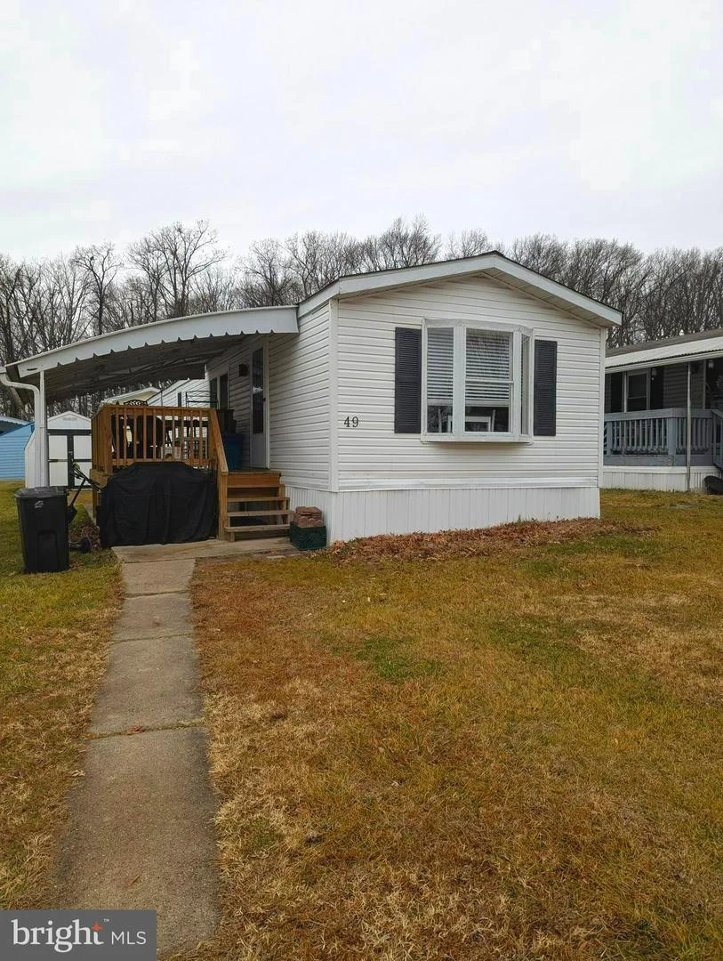 49 Rockywood Lane