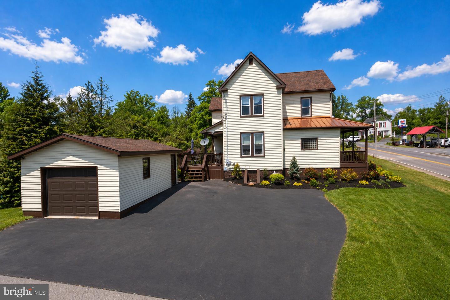 102 N 3rd Street, Oakland, MD, 21550