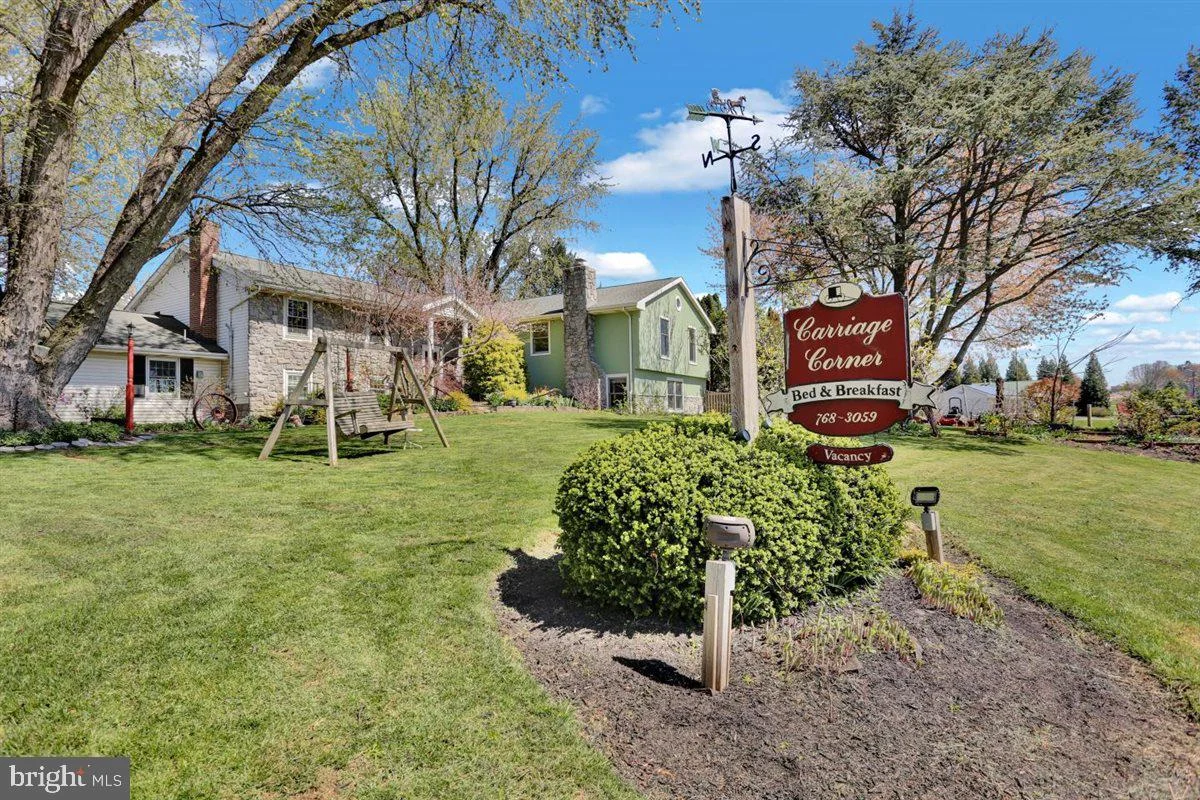 3705 E Newport Road, Intercourse, PA, 17534