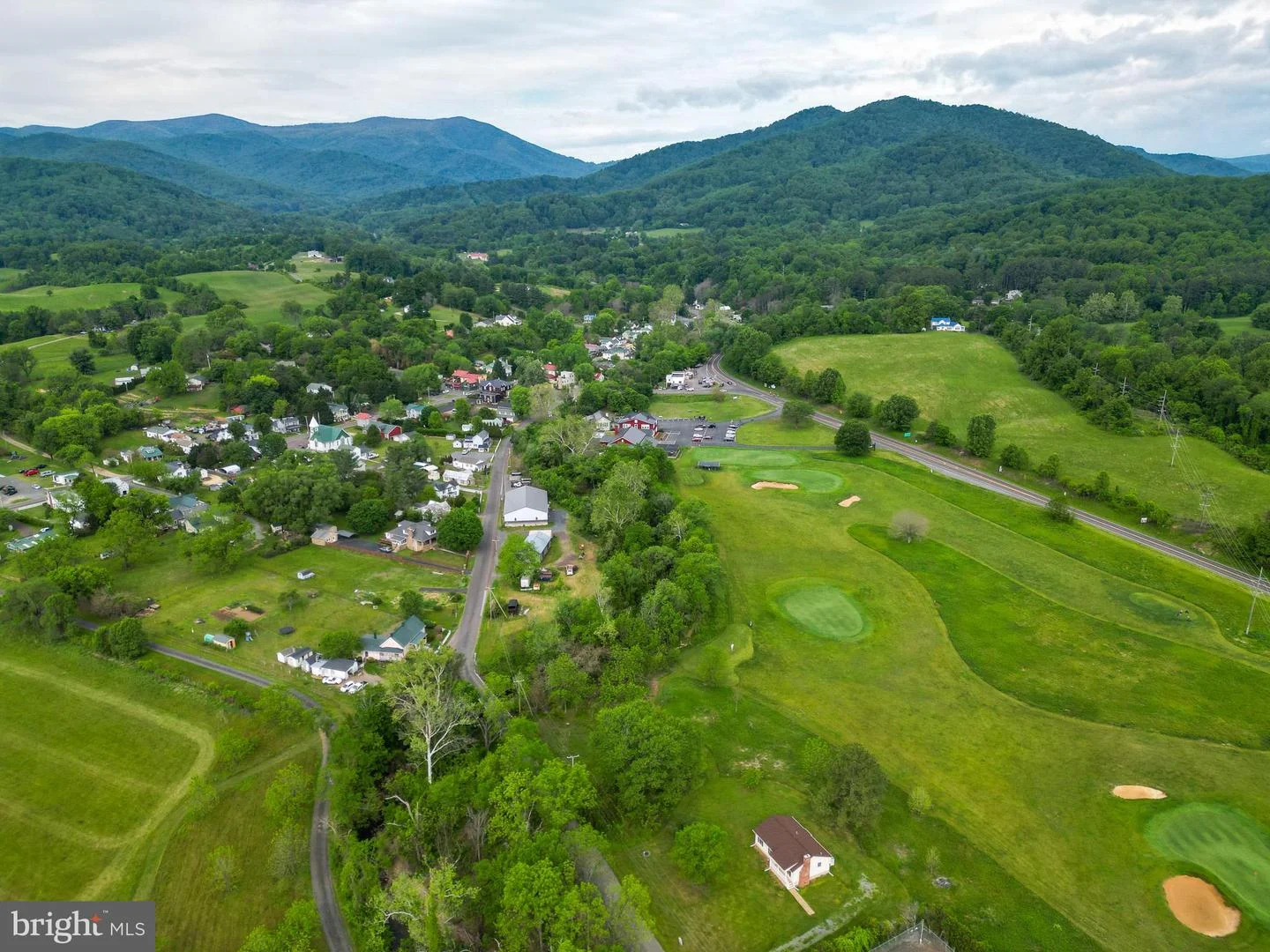49 Water Street, Sperryville, VA, 22740
