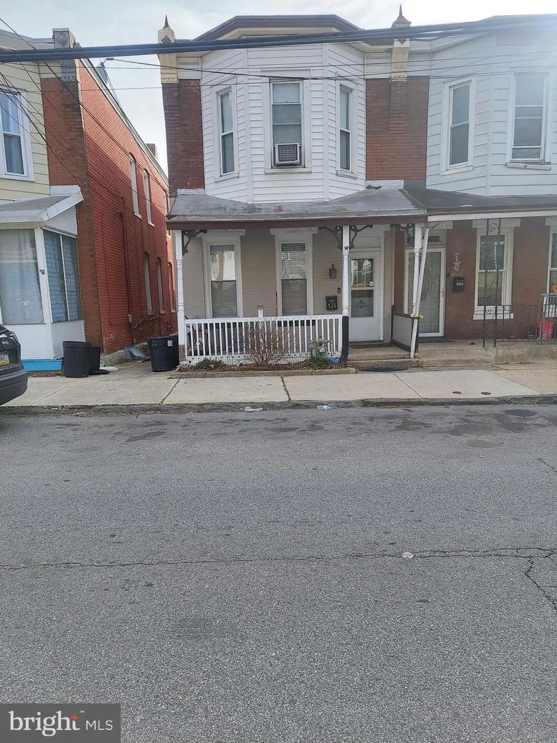 526 Pine Street
