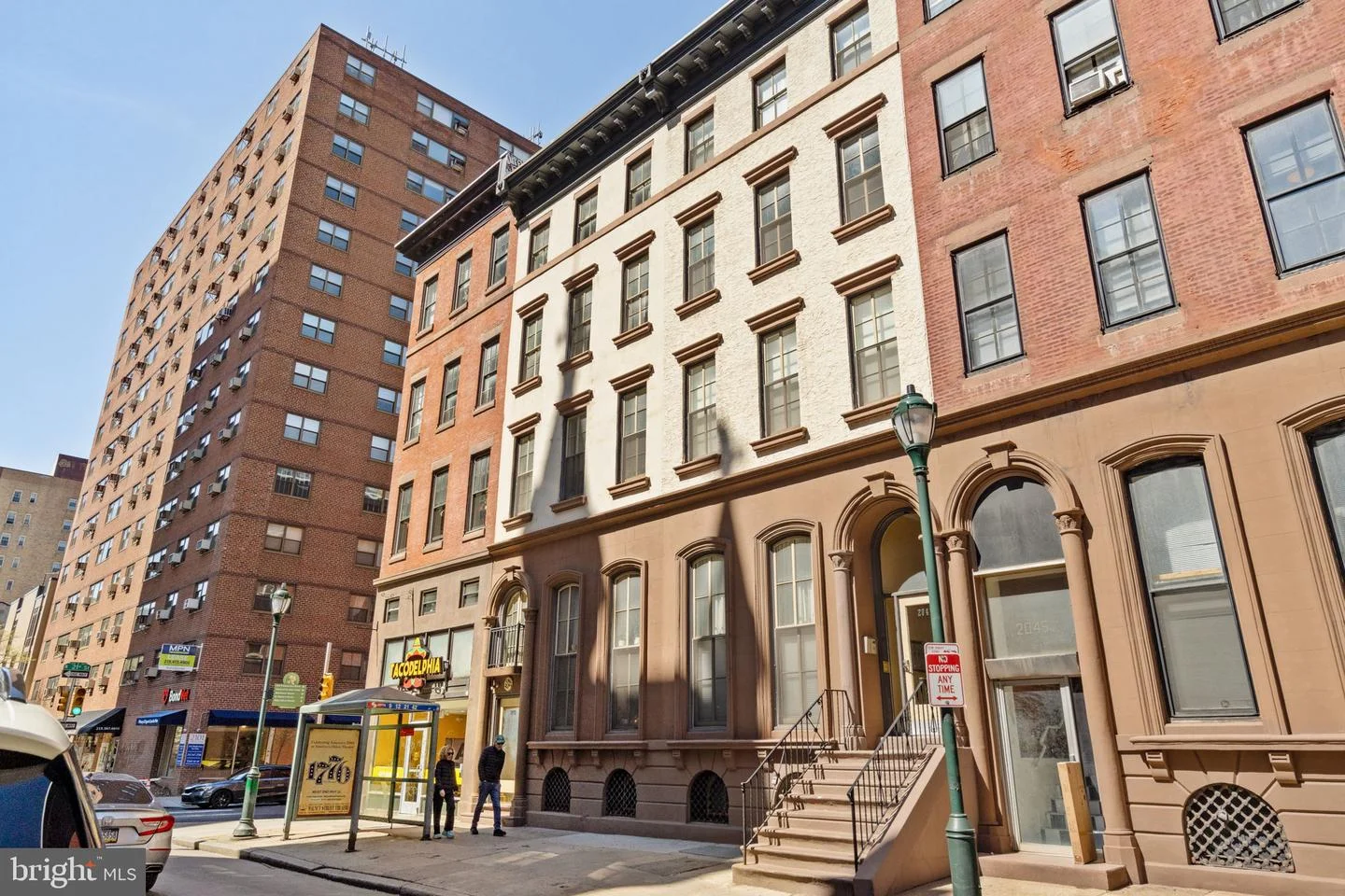 2049 Walnut Street Unit 1R