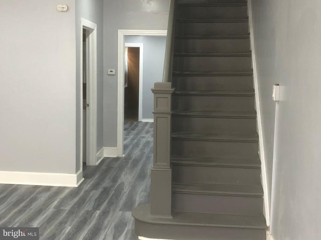 Photo 5 of 19 of 1119 W Second St townhome