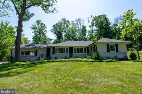 Single Family Residence in Newtown Square PA 3404 Saint Davids ROAD.jpg