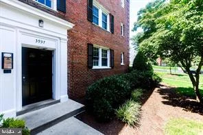 3937 Pennsylvania Avenue SE Unit 102