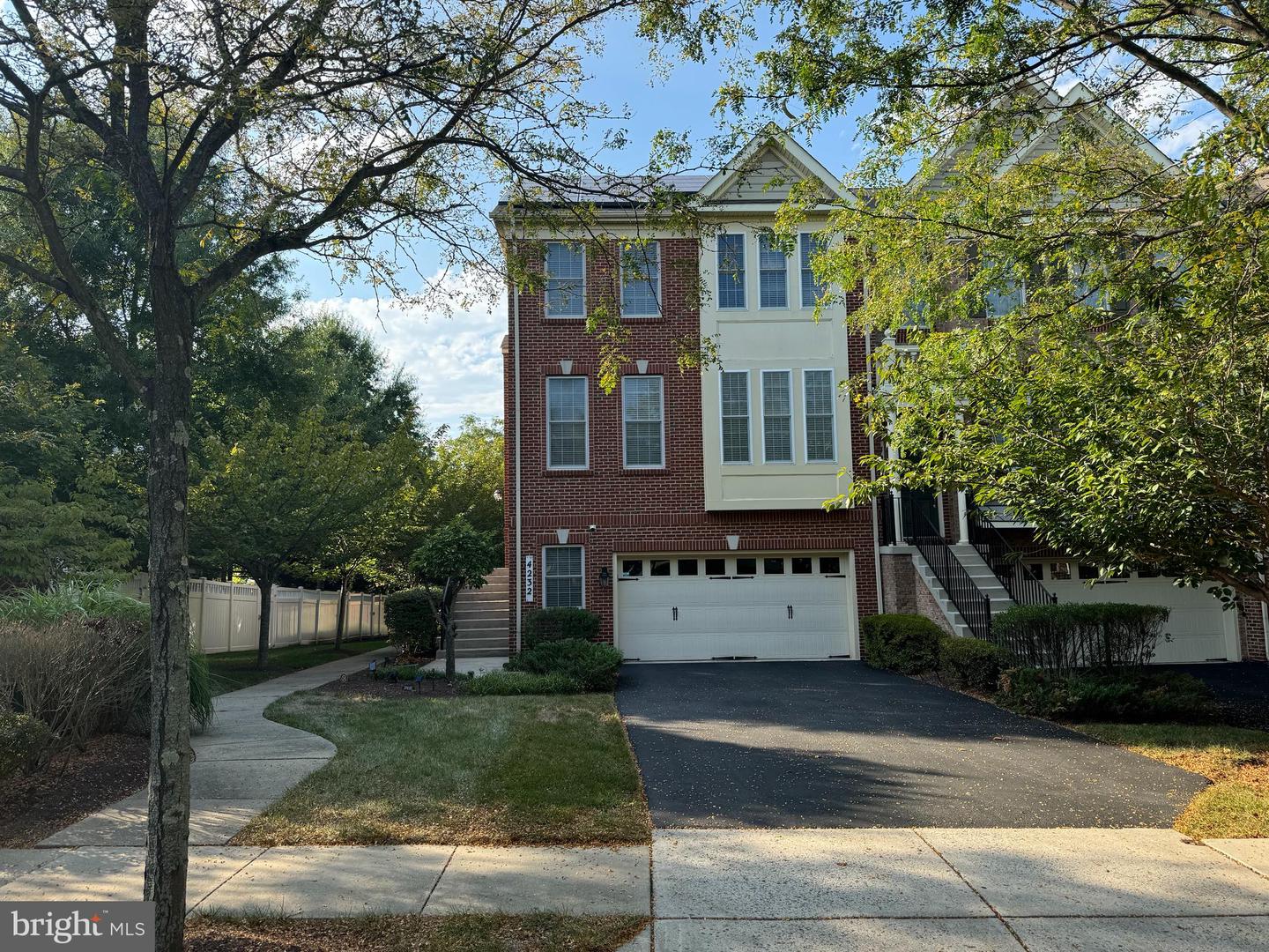 Photo 3 of 61 of 4232 Chariot Way townhome