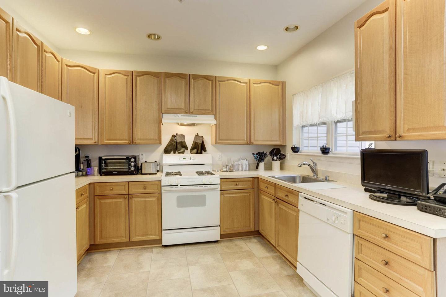 Photo 11 of 42 of 4374 Breeders Cup Cir townhome