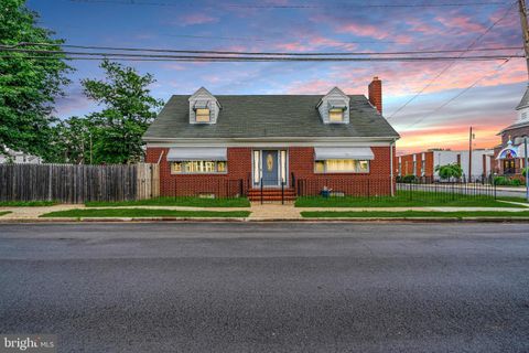 Single Family Residence in Trenton NJ 732 Grand STREET 1.jpg