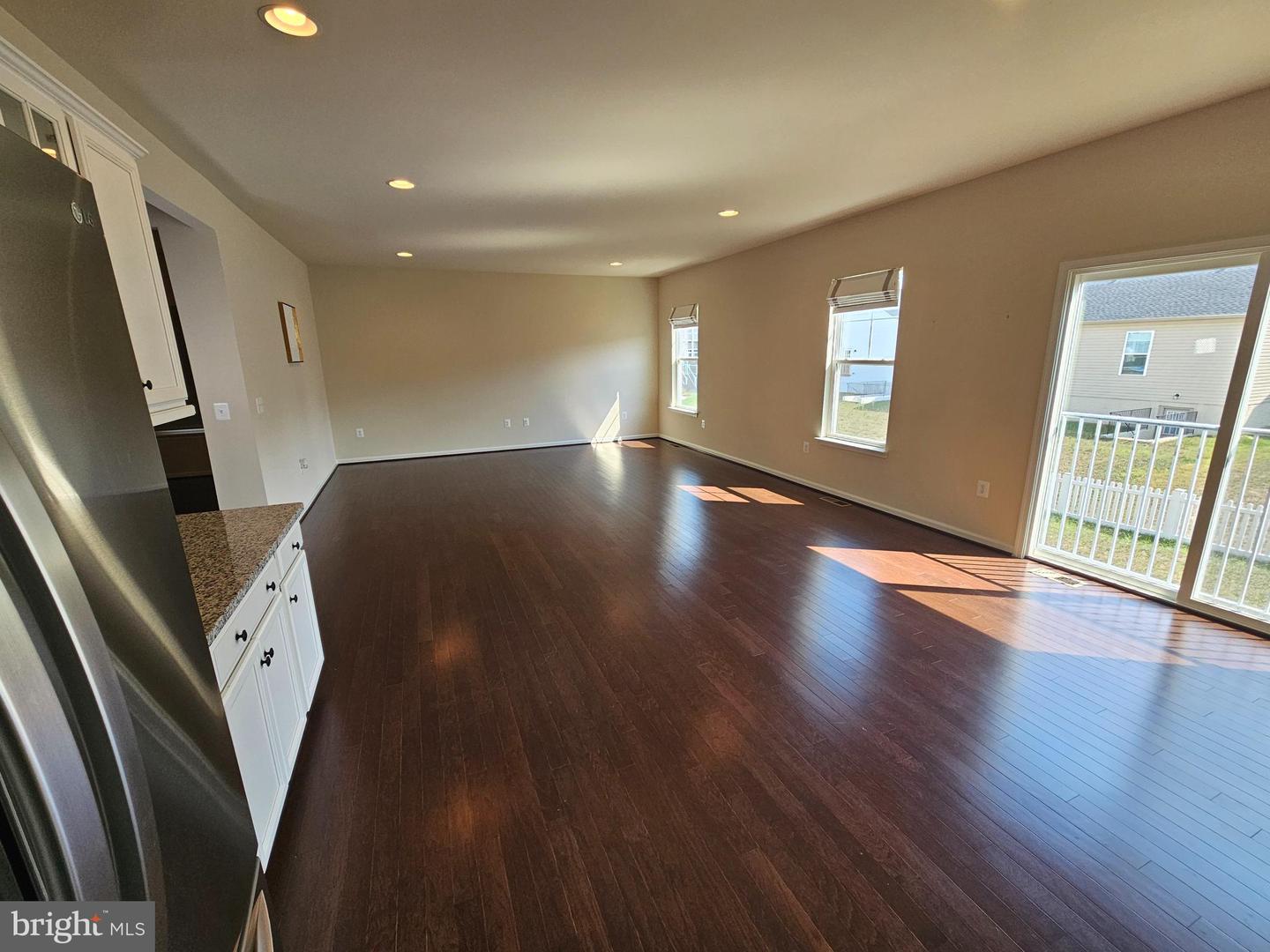 Photo 10 of 68 of 300 Norland Knoll Dr house