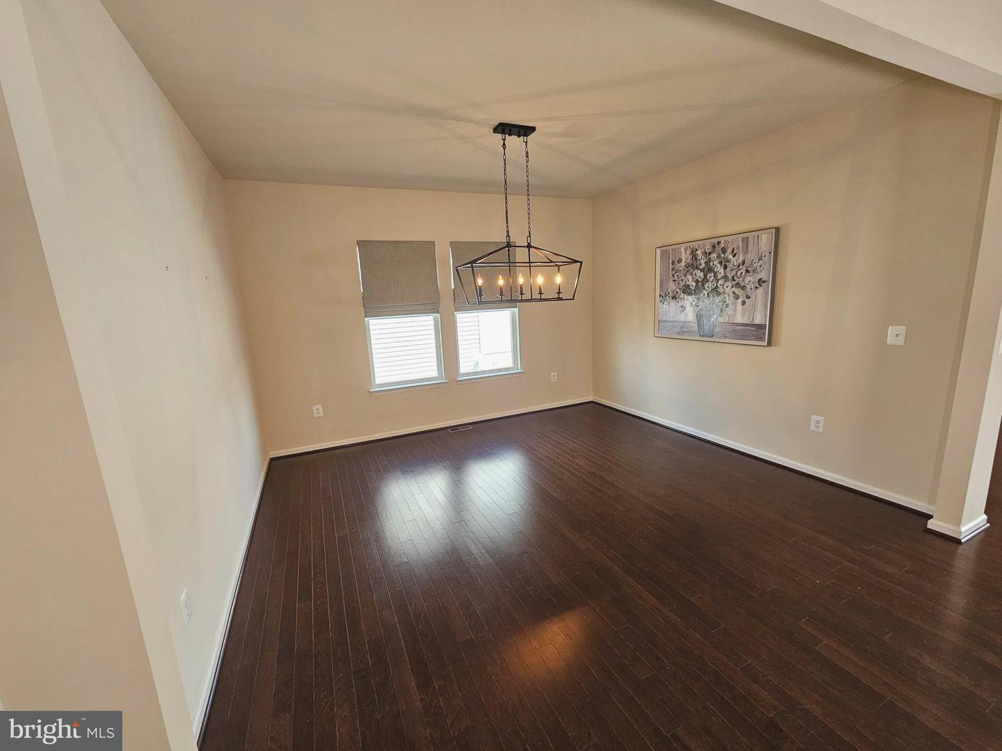 Photo 7 of 68 of 300 Norland Knoll Dr house