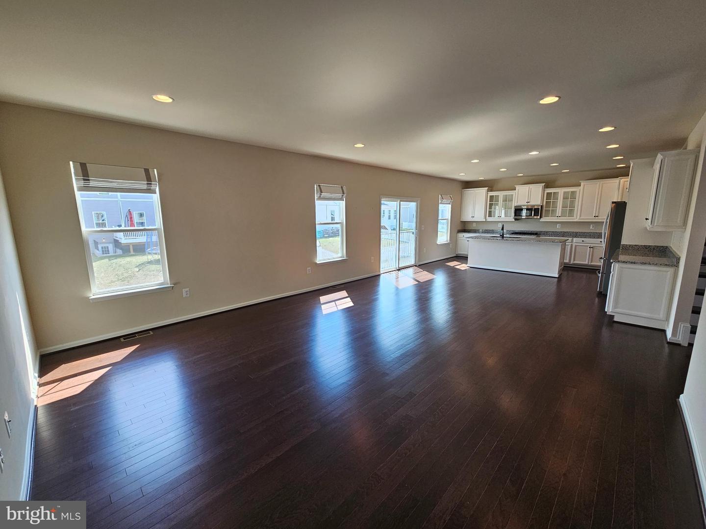 Photo 14 of 68 of 300 Norland Knoll Dr house