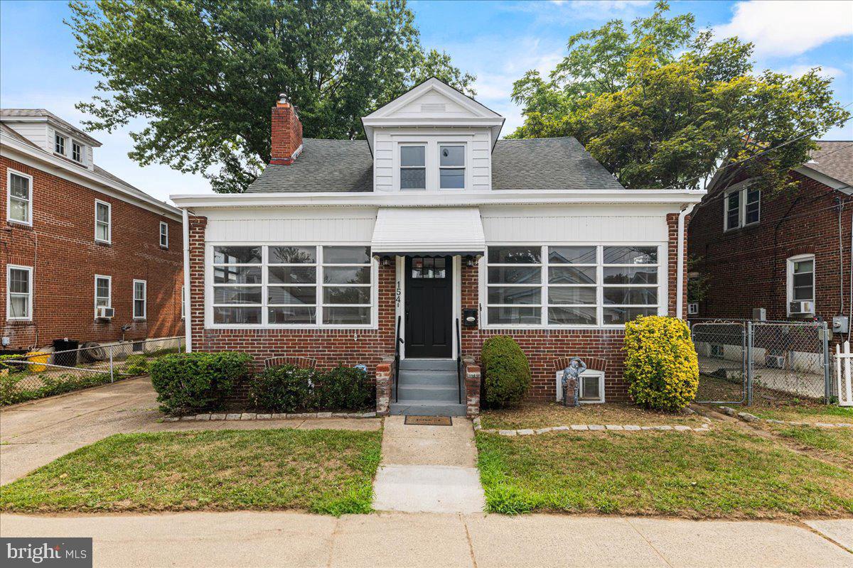 View Hamilton, NJ 08610 house