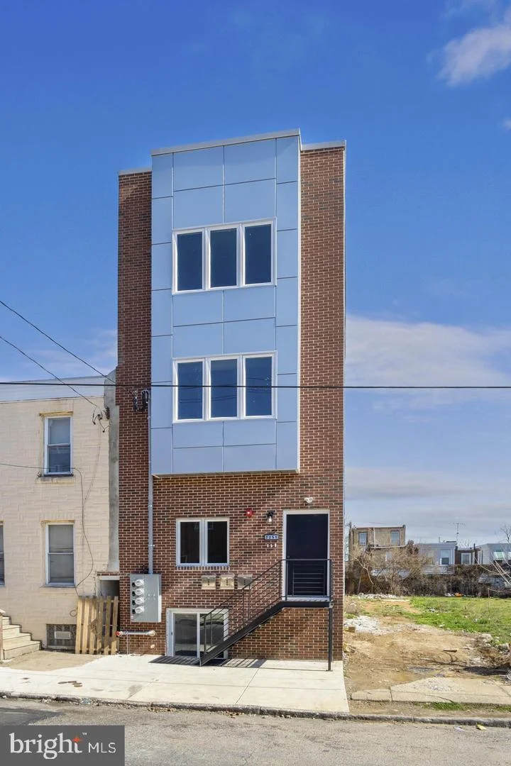 2251 N 10th Street
