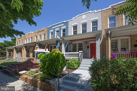 Townhouse in Washington DC 2308 E STREET 38.jpg