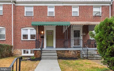 Townhouse in Baltimore MD 3213 Leighton AVENUE.jpg