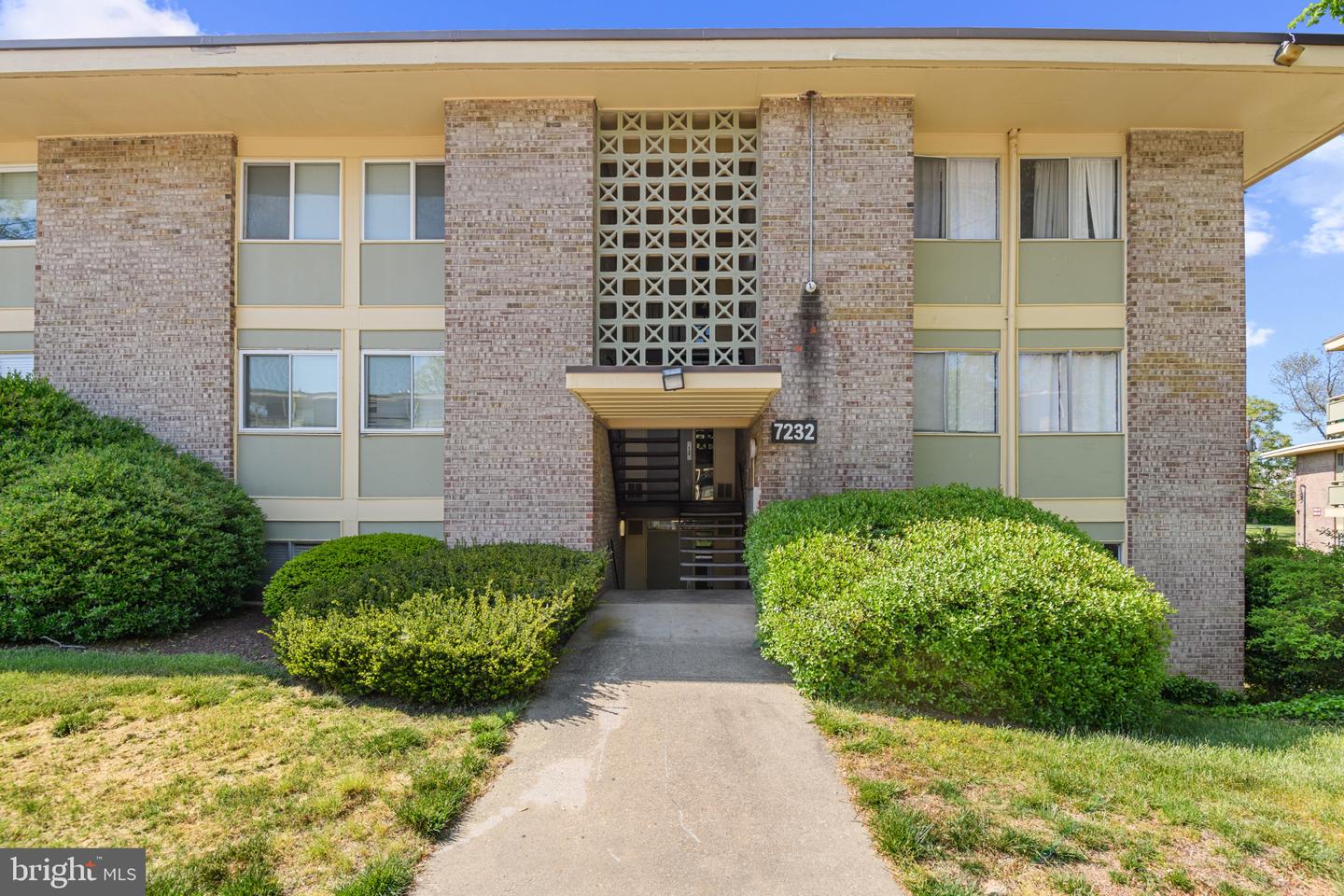 View District Heights, MD 20747 condo