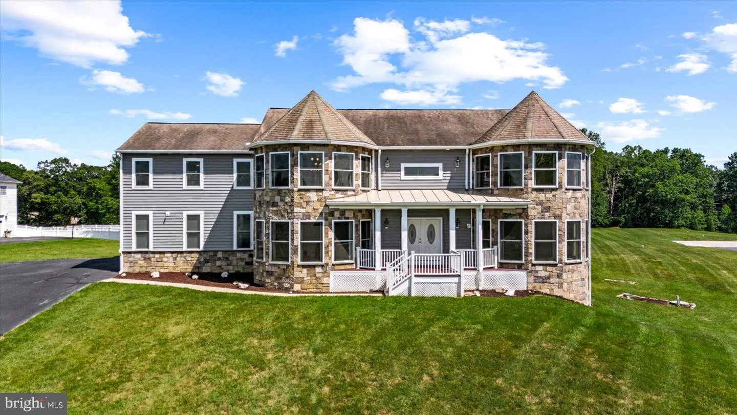19 Pinto Lane