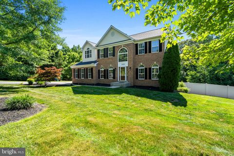 Single Family Residence in Huntingtown MD 5685 Collington COURT.jpg