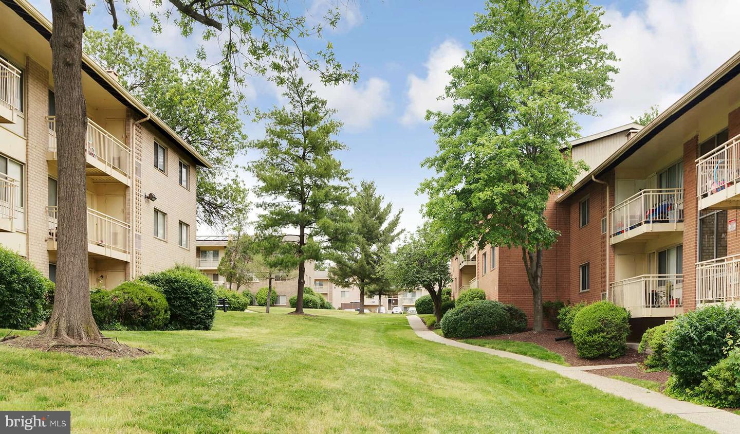 View District Heights, MD 20747 multi-family property