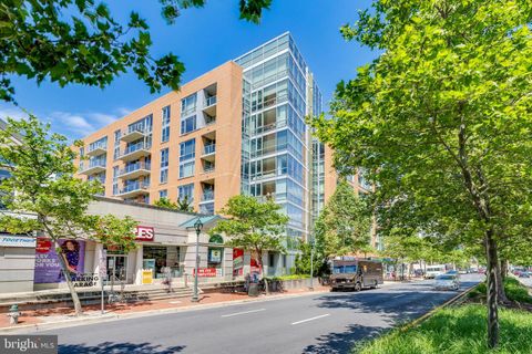 Condominium in Bethesda MD 6820 Wisconsin AVENUE.jpg