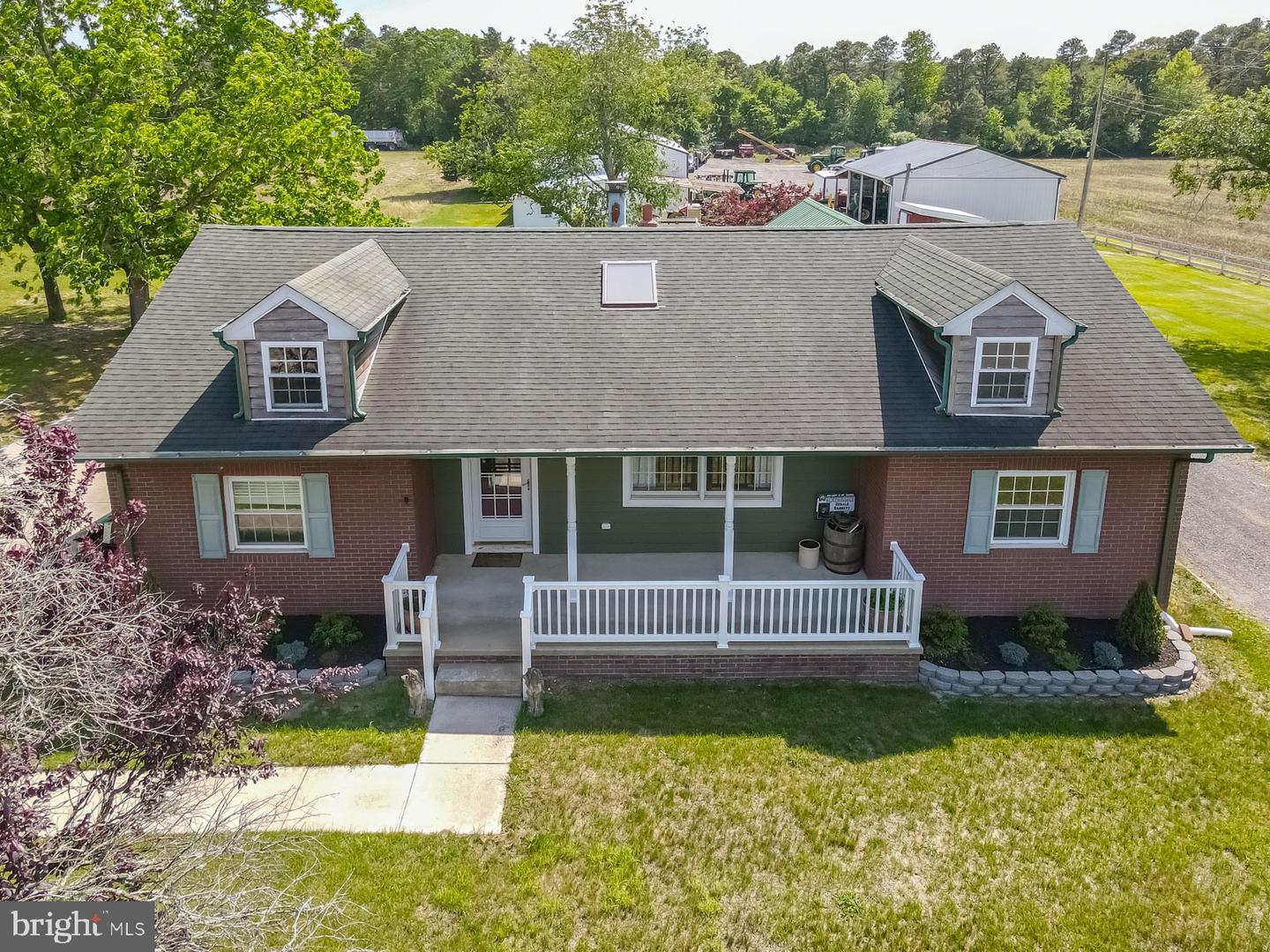 Listing image 1