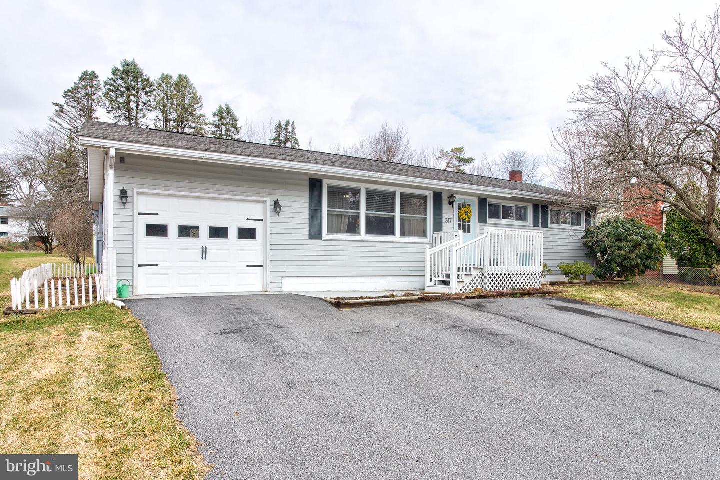 Listing image 1