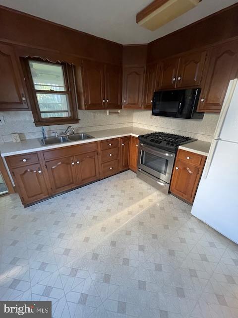 Photo 11 of 26 of 307 5th Ave house