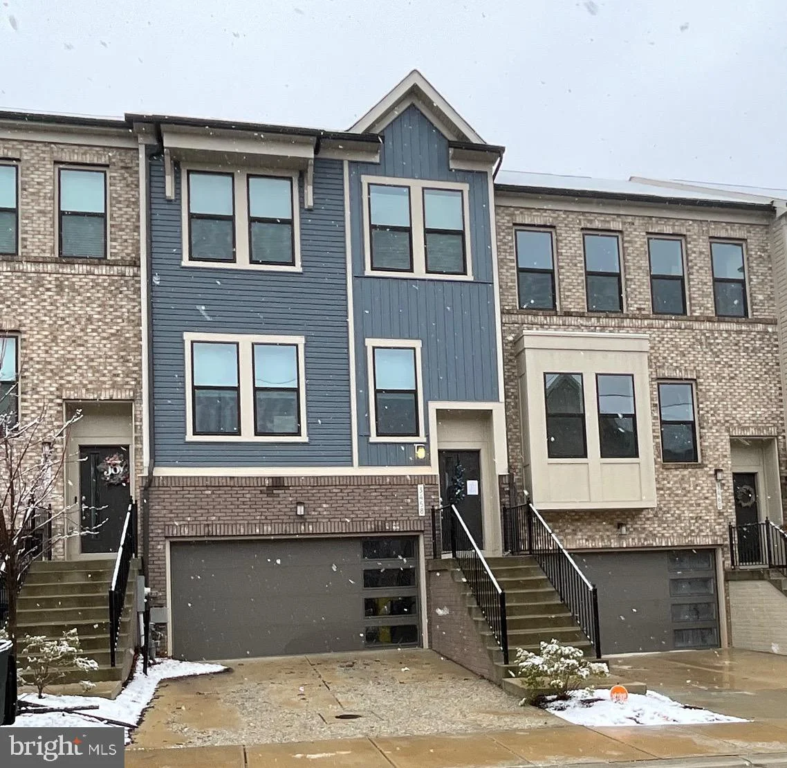 3458 Watershed Boulevard