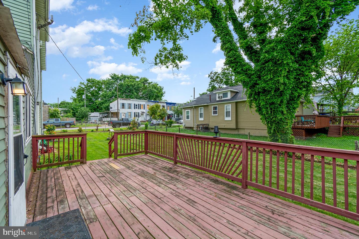 Photo 8 of 31 of 430 Annabel Ave multi-family property